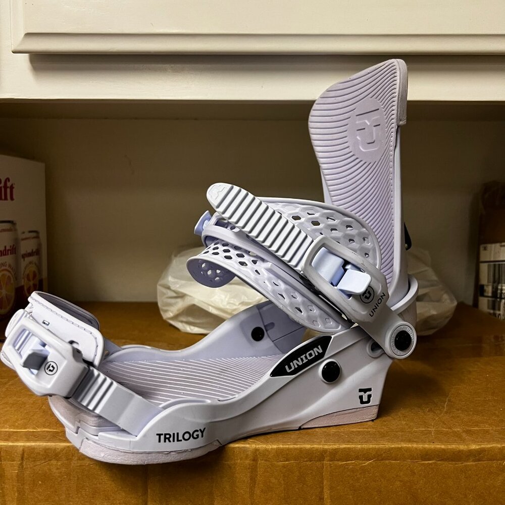*LEFT SIDE ONLY* Union Trilogy Snowboard Binding Women's Large Shoe Size 9-11